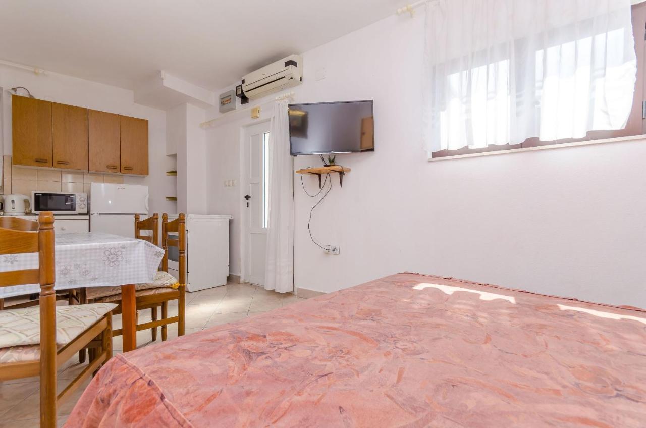 טרוגיר Apartments Kursan מראה חיצוני תמונה